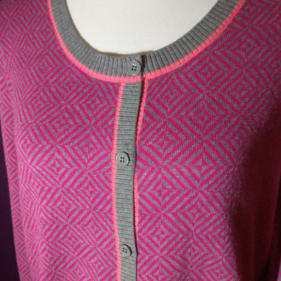 Sooo Pretty cabi fall 2015 Meg Cardigan NWOT ♥ - Picture 2 of 8